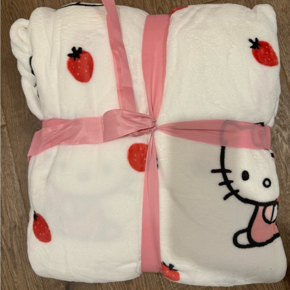 Hello Kitty - Plush Blanket Full/Queen - Picture 2 of 4